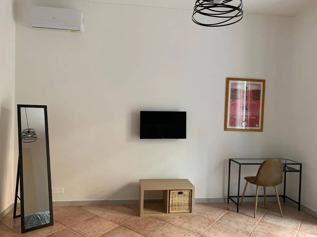 Chez Nous Apartment Rome