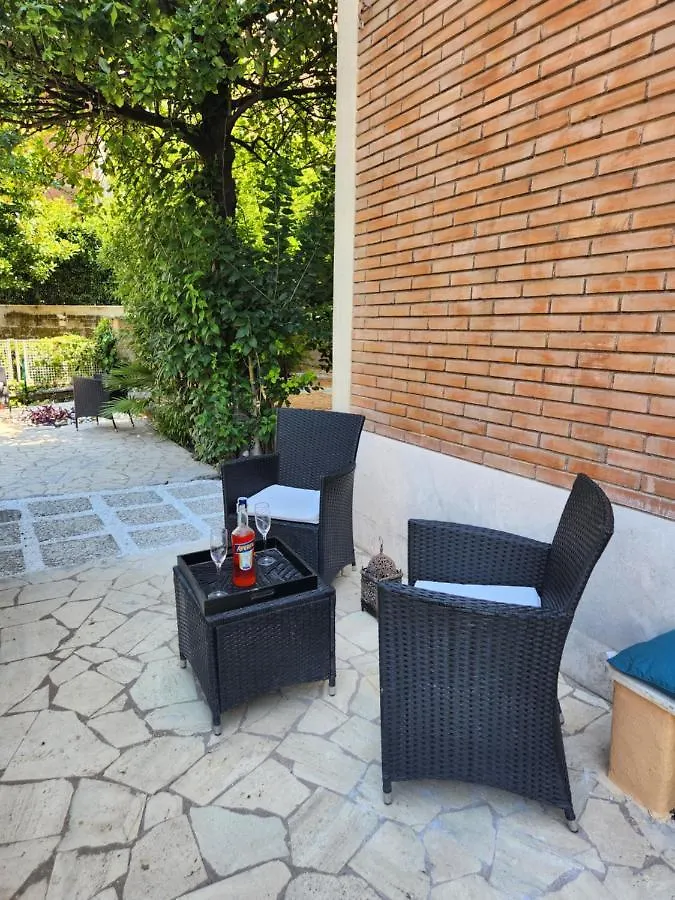 Chez Nous Apartment Rome