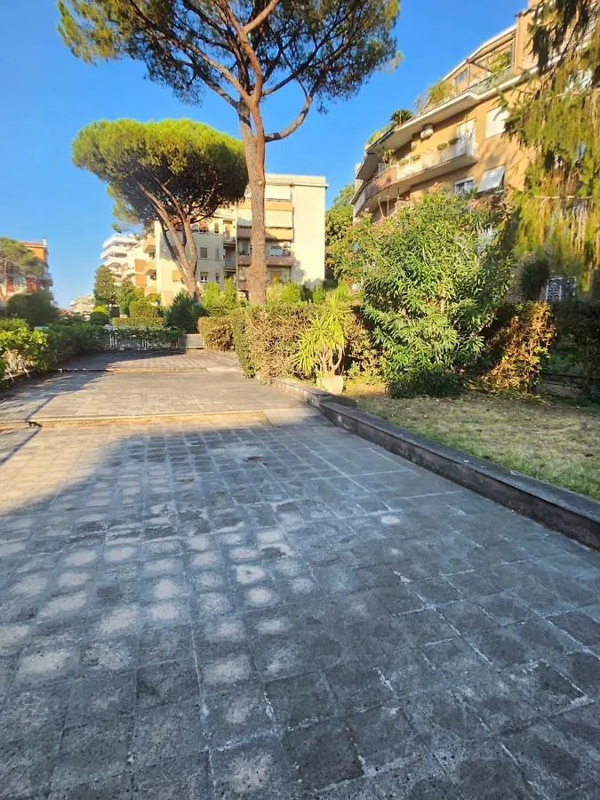 Chez Nous Apartment Rome