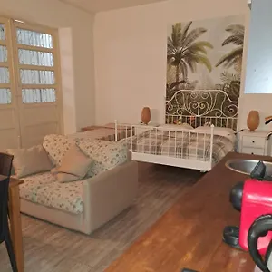 Accogliente Al Centro Di Appartamento Catania
